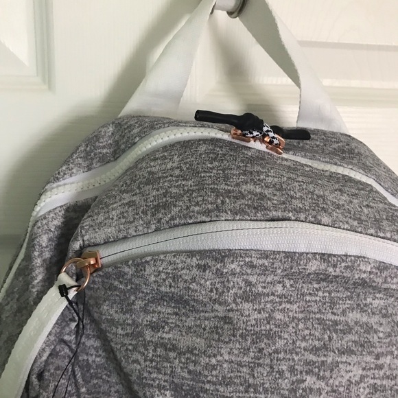 Adidas Gray Backpack VFA Brand New with Tag - Picture 6 of 7